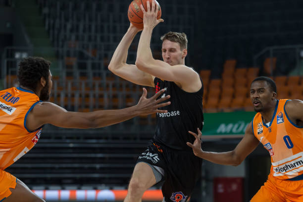 不断给予新 不断给予新