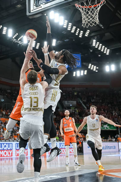 仅确保了球 仅确保了球