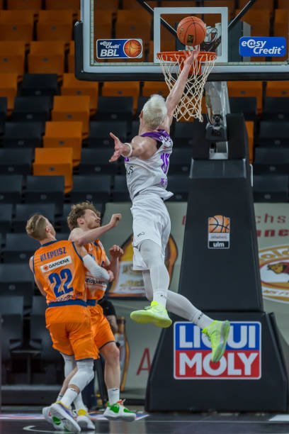 他是少数可 他是少数可